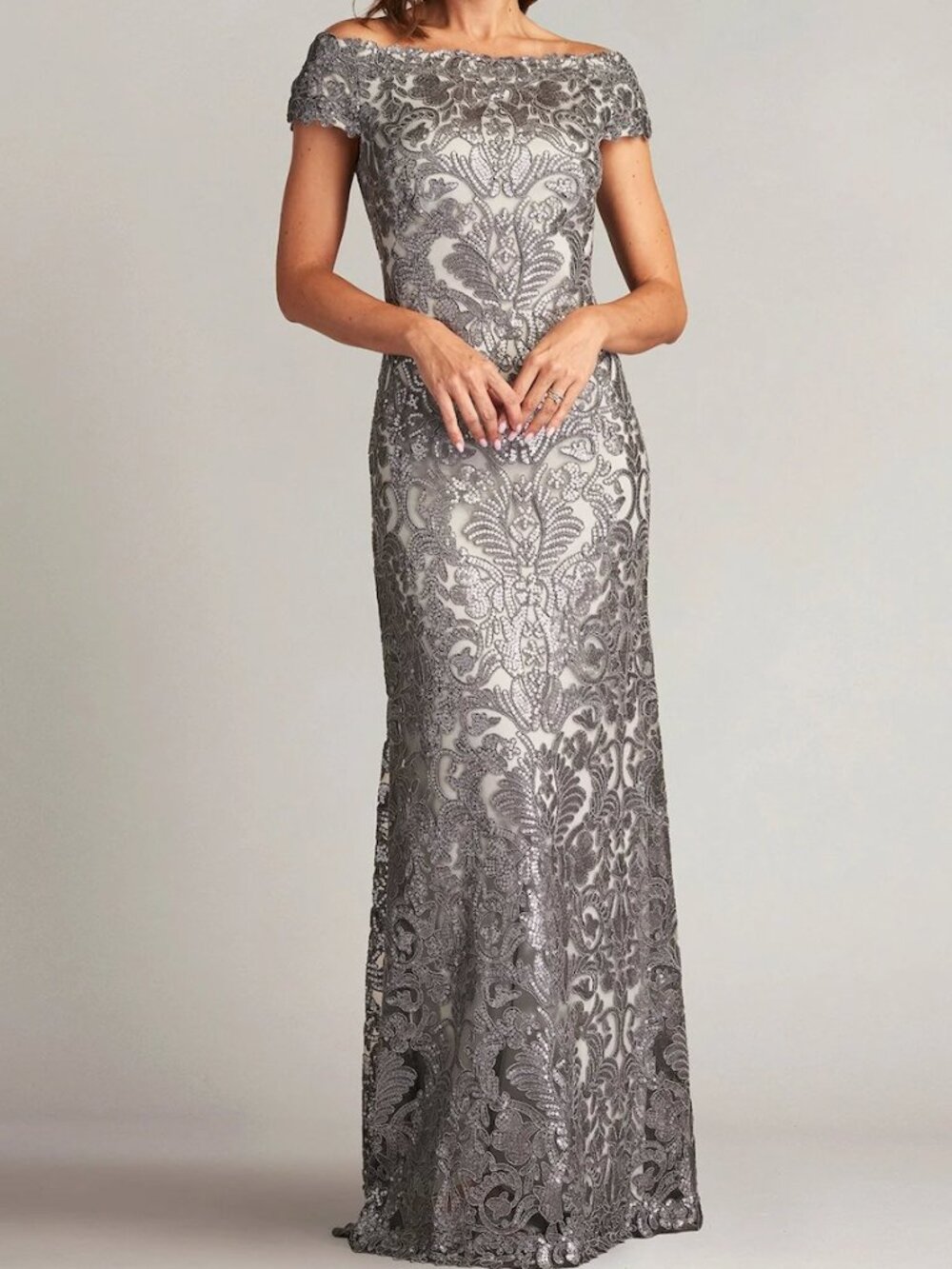 Tadashi Shoji Walsh Sequin Embroidered Tulle Gown in Frost Grey Sz 8